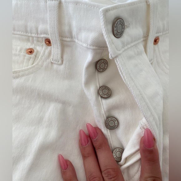 NWT WHITE Cheeky Short High Rise GAP - Picture 4 of 4